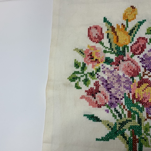 1973 Cross Stitch Embroidery #6520 Tulips and Lilacs Material 13.75” X 15 1/2”T - Picture 6 of 10